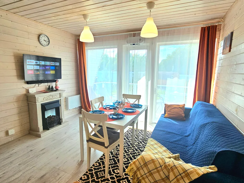 Коттедж Коттедж Шалаш с русской баней и банным чаном — Снегиревка