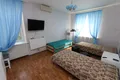 Средняя комната (четыре односпальных кровати)