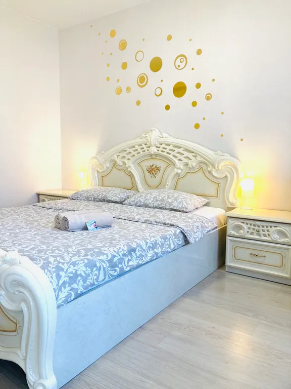 Квартира Апартаменты Золотой Полулюкс в самом центре — Омск