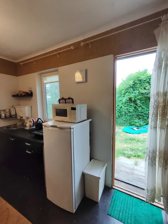 Домик на озере Синара