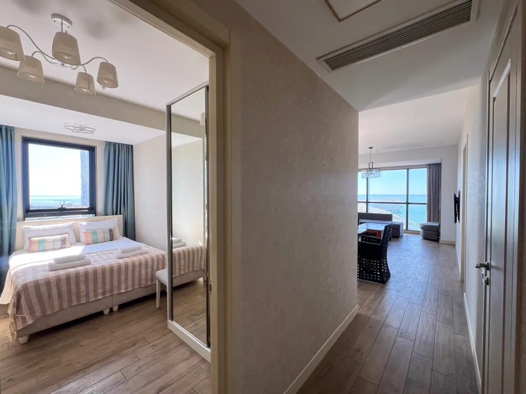 Трехкомнатная квартира c шикарным видом на море, Porta Batumi Tower