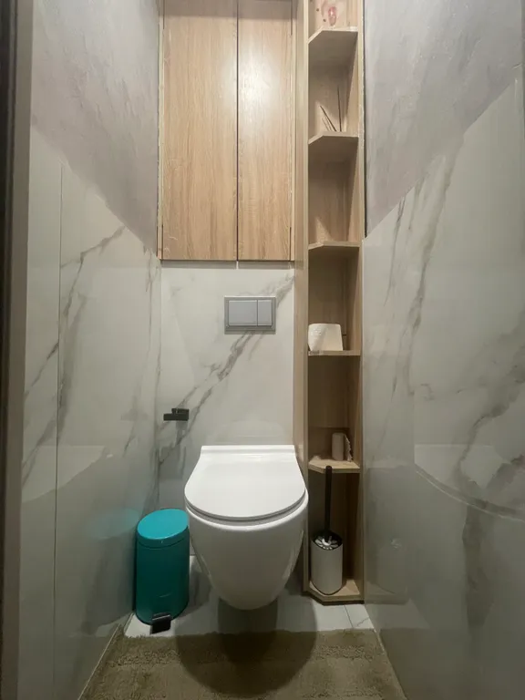 Gray Room Apartment