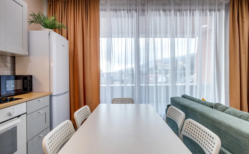 3-комнатная квартира с видом на море