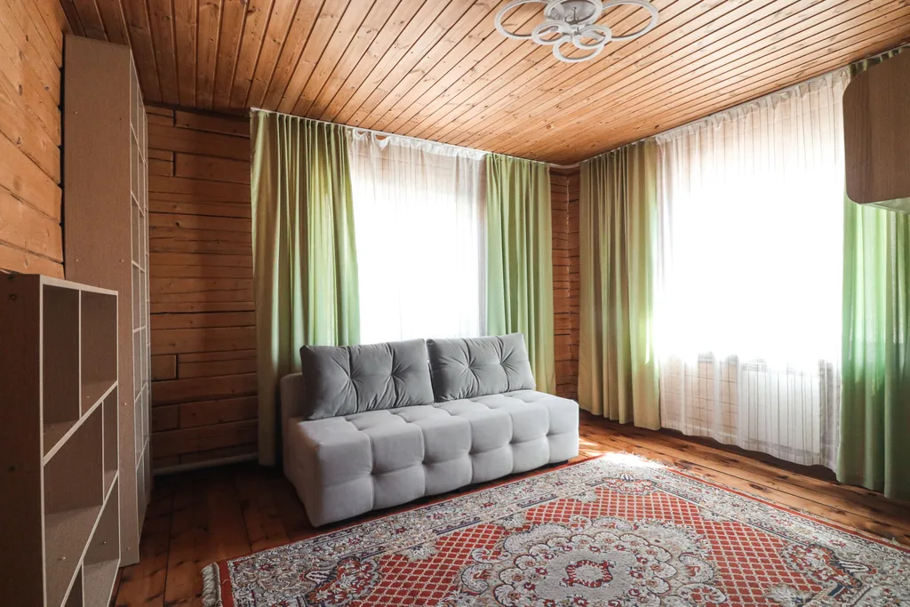 Большой дом с видом на горы