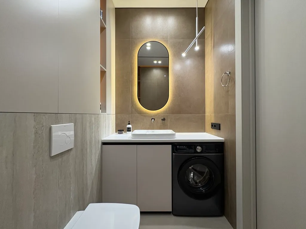 Абсолютно новая квартира в центре на набережной