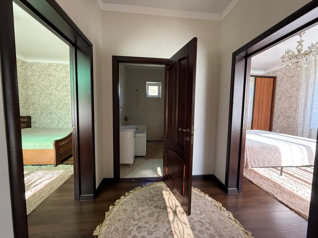 Уютный домик в сказочном месте