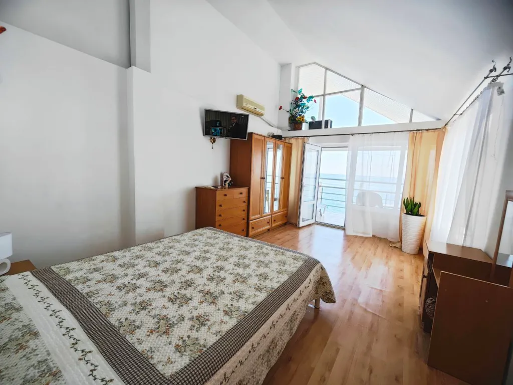 1-комнатные апартаменты Лагуна с видом на море, первая линия