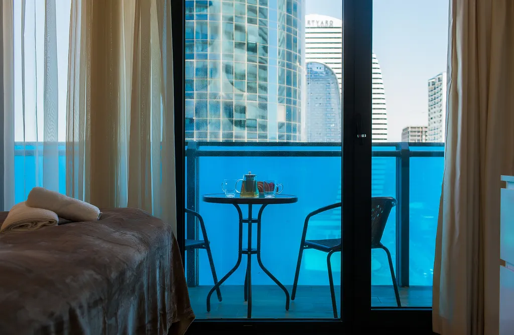 Orbi city view 14-13