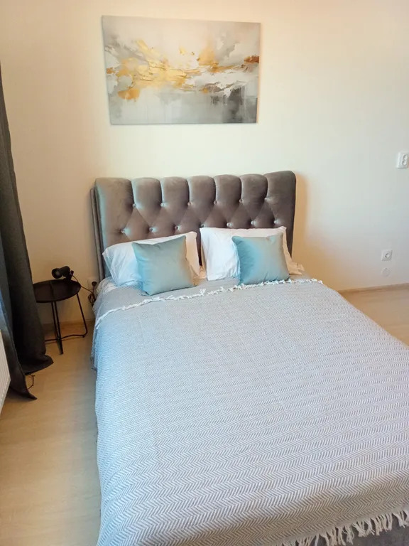 Квартира Вип студия в ЖК Зеленый Остров — аренда посуточно в Екатеринбург