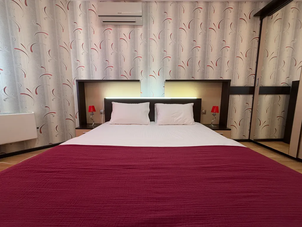 Тут хорошо на Сурикова