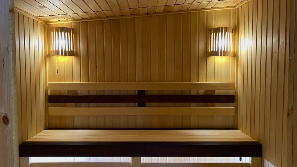 Уникальный дом с бассейном и баней