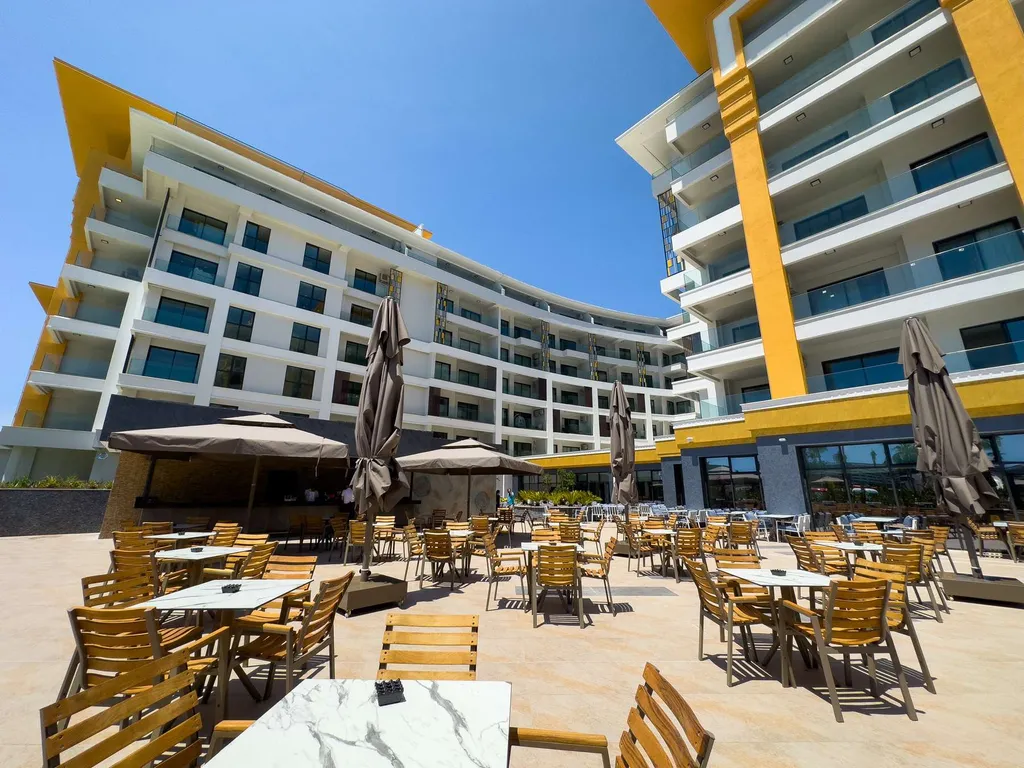 Стильный апартамент в отельном комплексе Azura World В