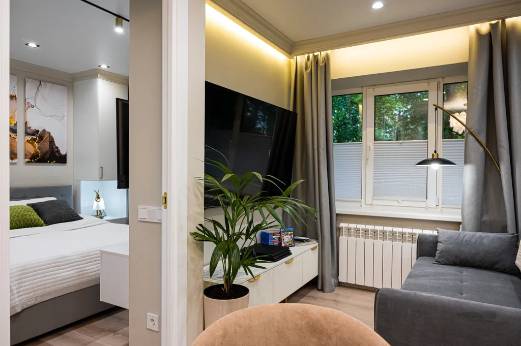 Трёхкомнатная квартира на набережной в центре Великого Новгорода