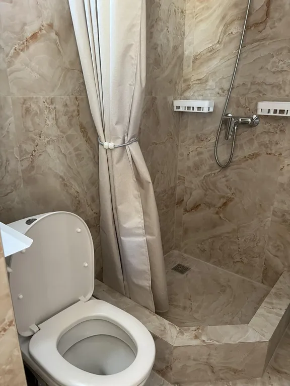 Номер на двоих с балконом и всеми удобствами