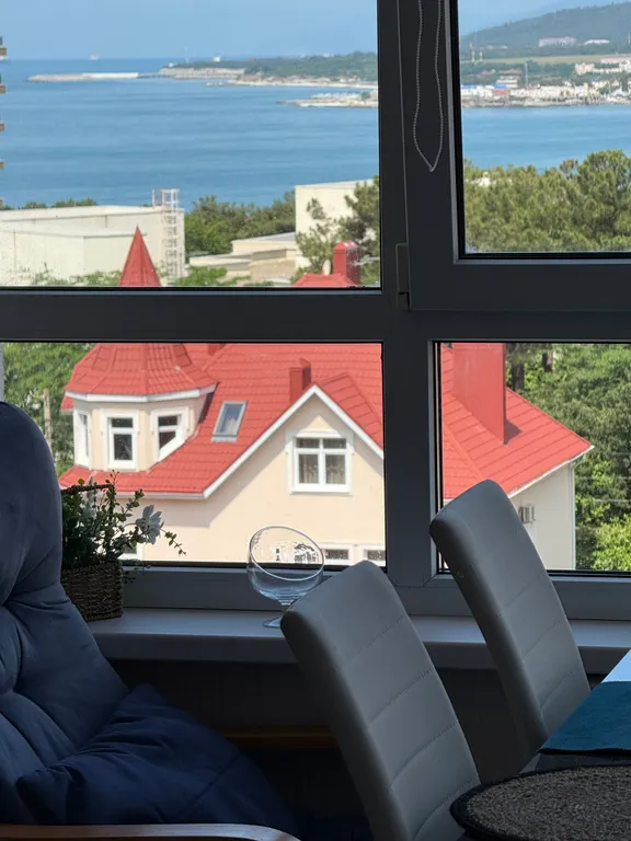 Квартира Апартаменты с видом на море около отеля Метрополь — Геленджик