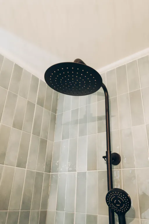 Треугольный дом.