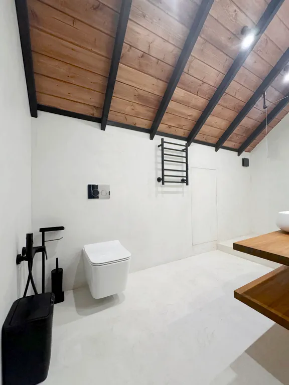 Уютный дом Elovoye в сердце леса с уличным спа-бассейном