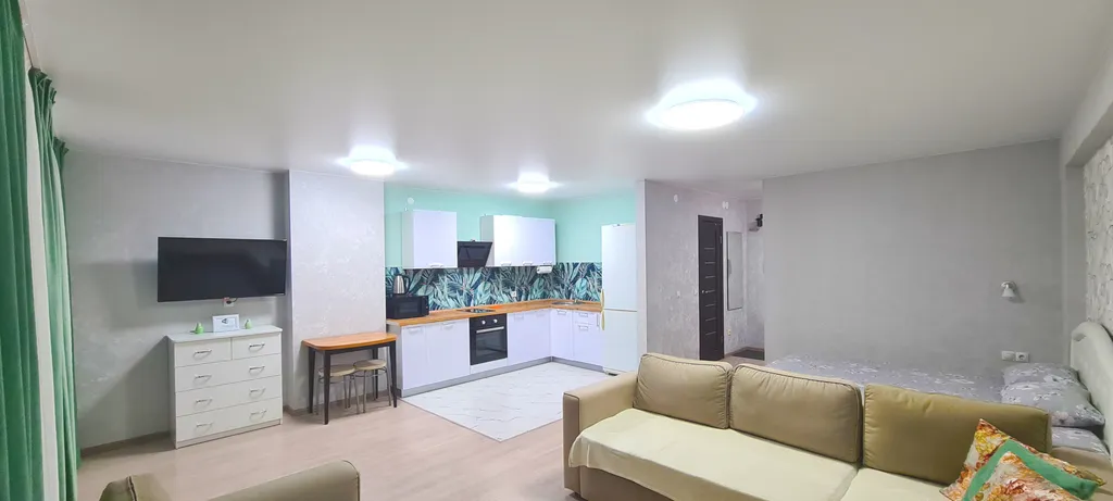 Просторная студия в центре