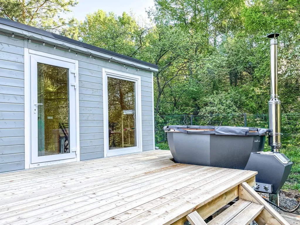 Дома из клееного бруса в хвойном лесу у Камского Моря и Семрука