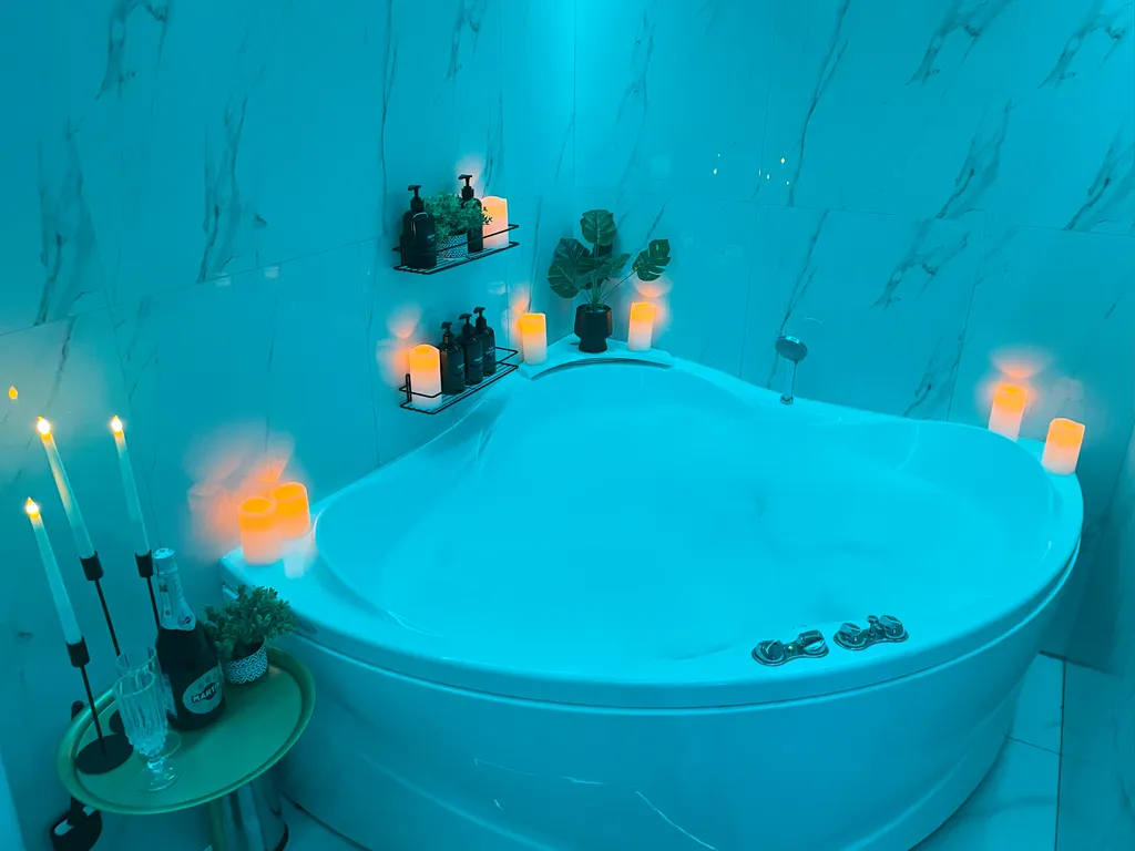 Квартира Студия с большой джакузи для двоих — аренда посуточно в Люберцы