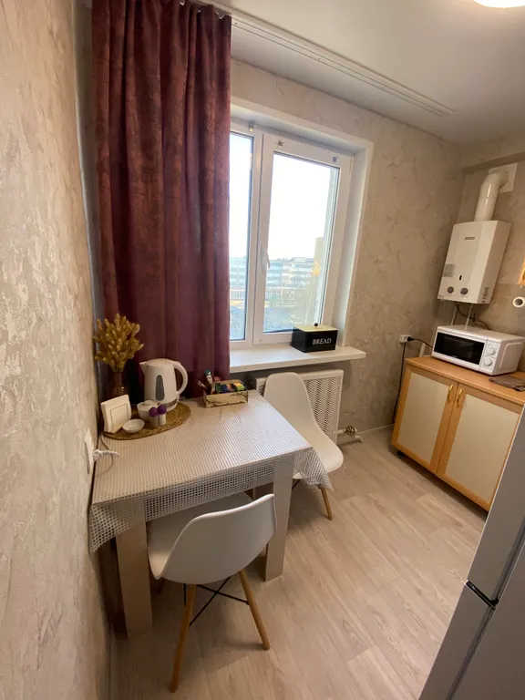 Уютная однокомнатная квартира на Комсомольской площади