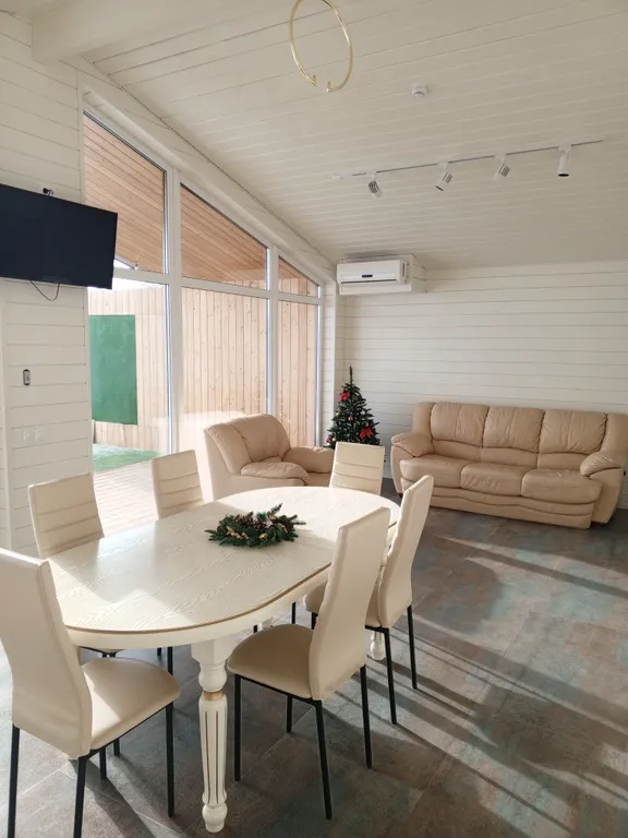 Загородный дом на первой линии у моря