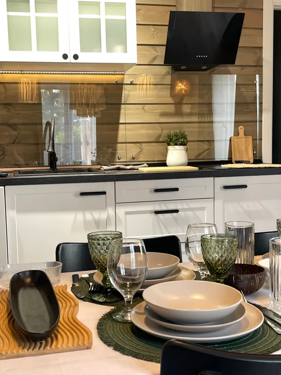 Отдых в доме в лесу с чаном и бассейном