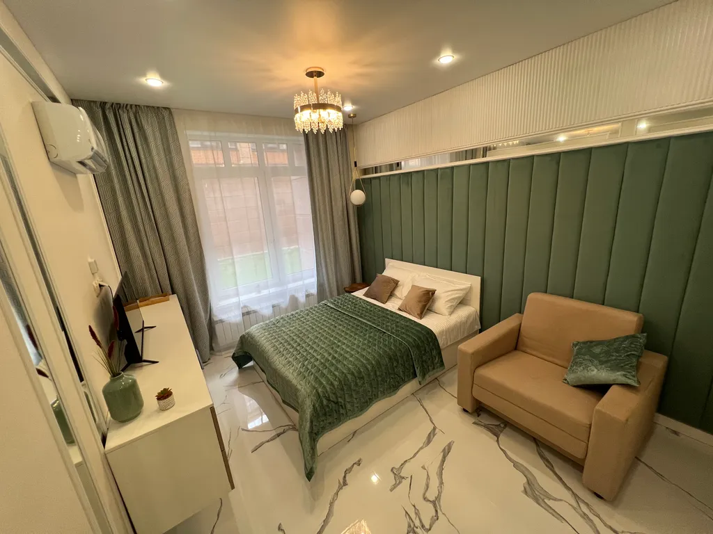 Красивая студия в центре, рядом Белоусовский парк