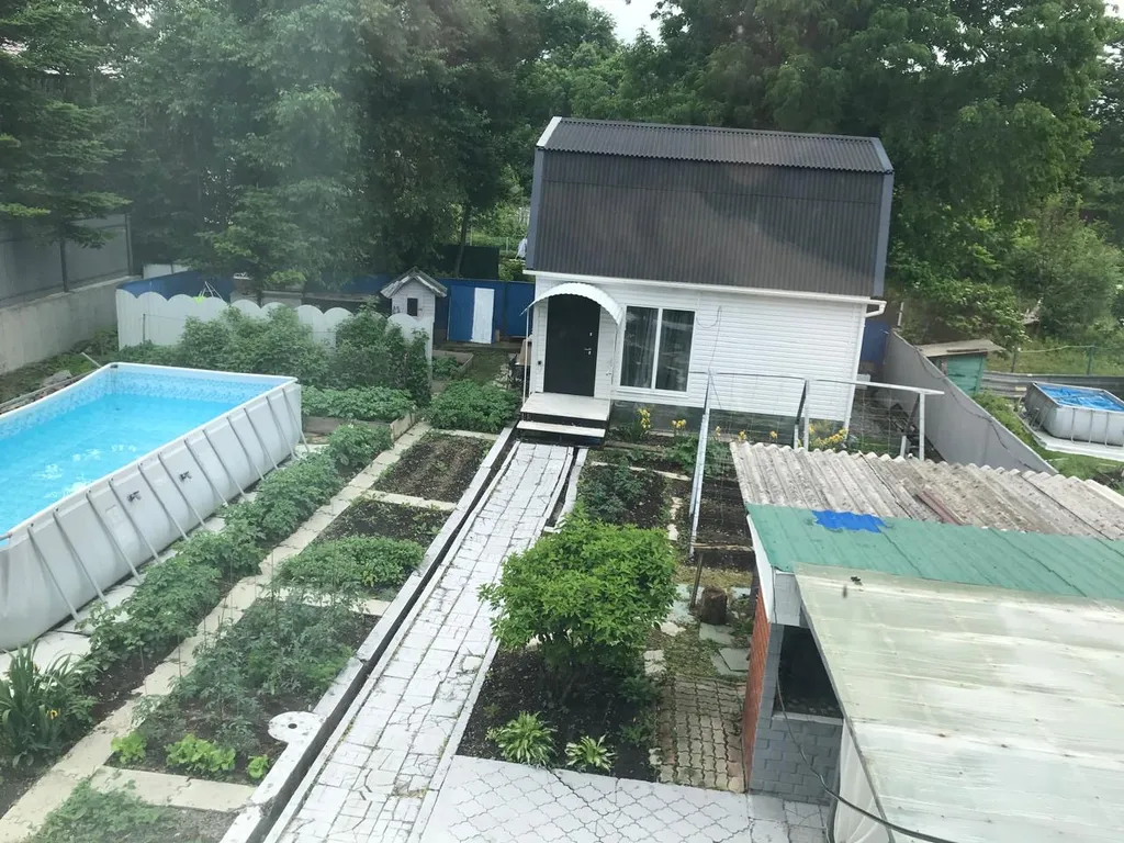 Уютный 2-этажный дом в лесном массиве с бассейном