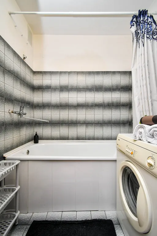 Квартира 1-к. квартира "Скромность" Недорогая квартира рядом с ТРЦ Планета — Красноярск