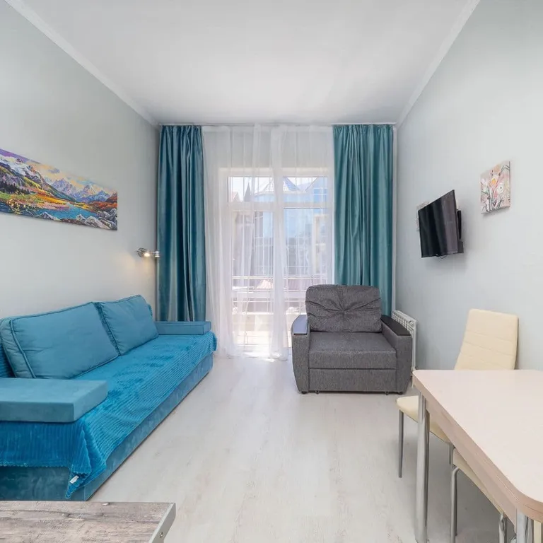 Квартира Квартира Уютная студия у моря с теплым бассейном — Сириус