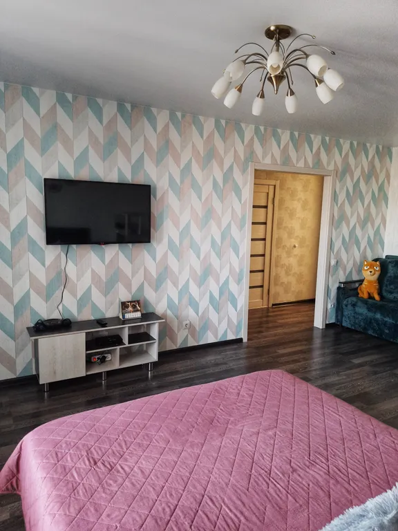 Рыжий Кот на Горке (2-х комнатная квартира в центре)