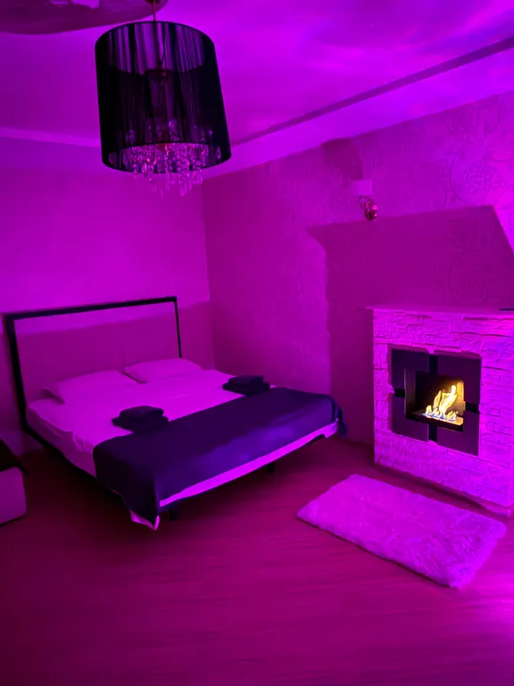 Дизайнерская двушка с биокамином