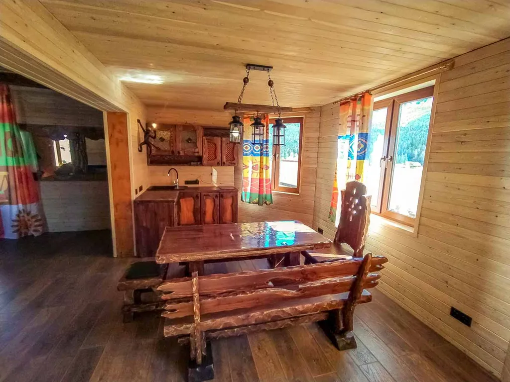 Африка - яркий коттедж для 2-3 семей