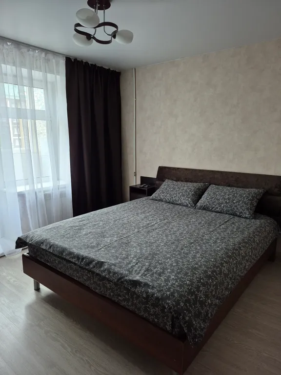 Чистая 2 комнатная квартира 63кв.м.