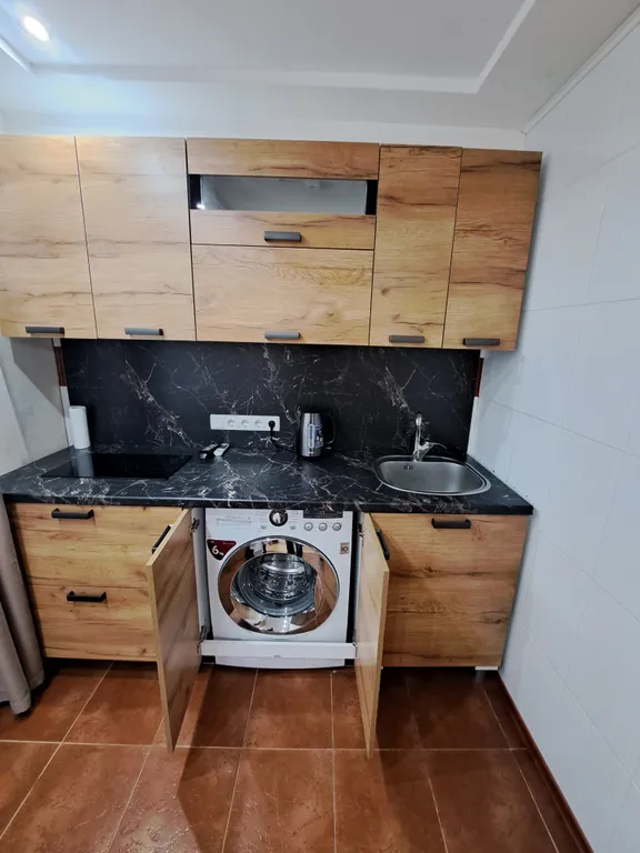 Квартира студия в центре Партенита