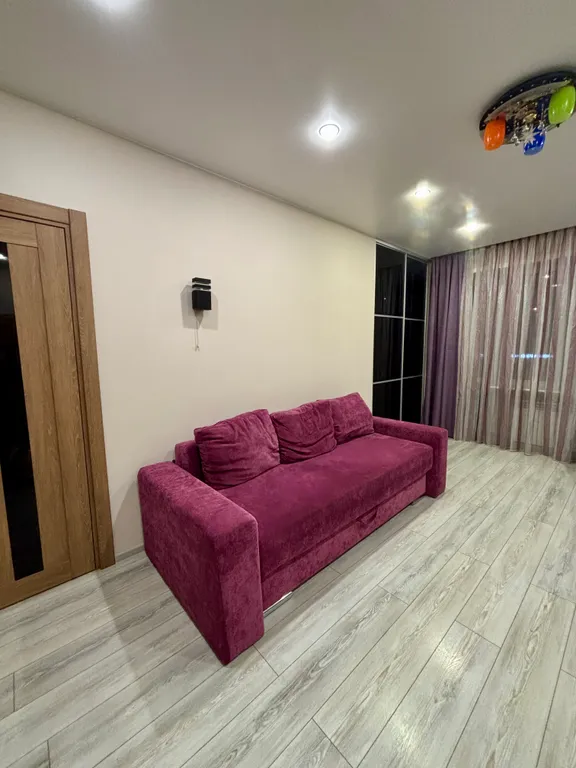 Квартира Квартира Яркое местечко в центре города — Великий Новгород