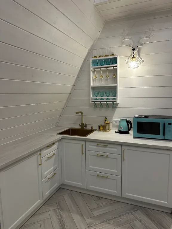 Шикарный треугольный дом А-фрейм с панорамными окнами