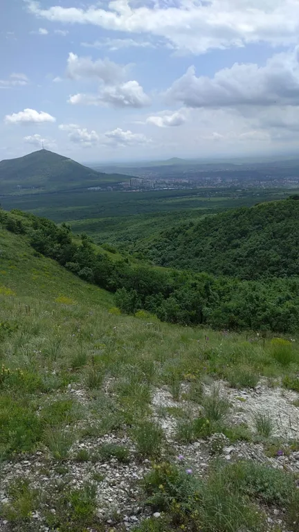 Дом под горами Бештау и Острая