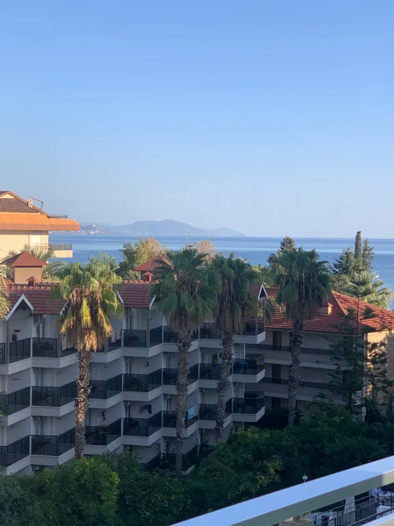 Просторная квартира в центре Алании у моря