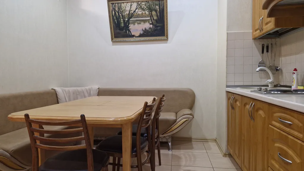 Просторная 2-х комнатная квартира в центре Алушты