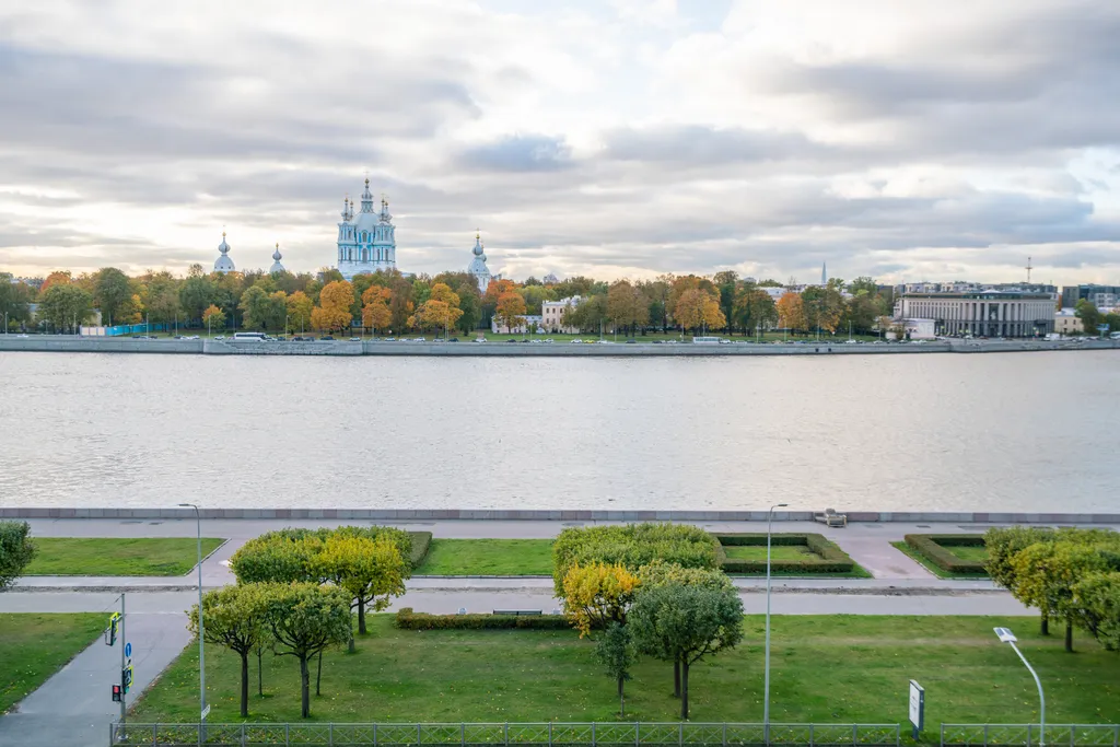 Квартира на набережной — аренда посуточно в Санкт-Петербург
