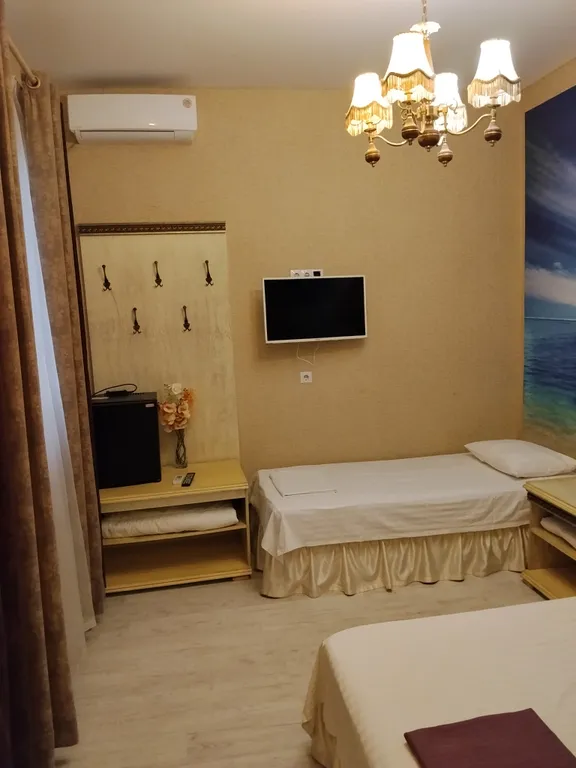 Дом замок с видом на море и горы