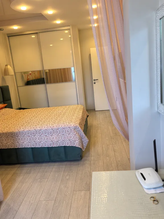 Отличная квартира в центре рядом с Морпортом