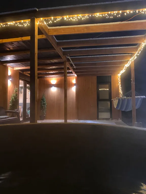 Коттедж Домик на берегу реки с сауной и горячей бочкой Фурако — Новый Быт