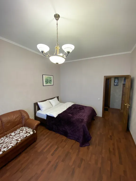 1-комнатная квартира с кондиционером, супер удобный матрас Serta — аренда посуточно в Гатчина