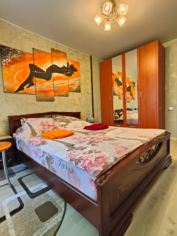 Уютная квартира в центре поселка