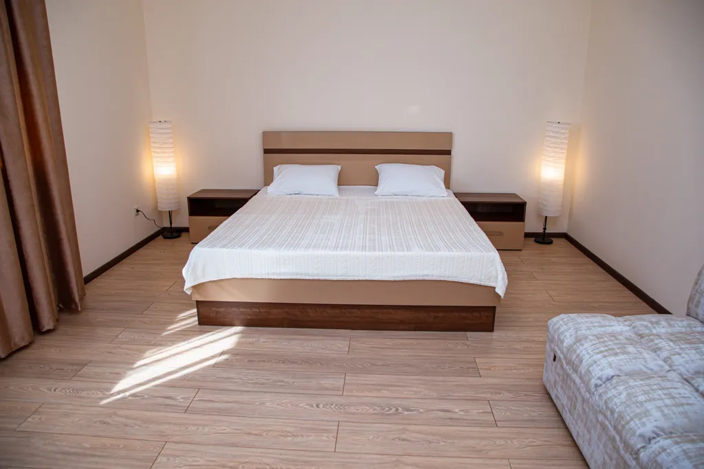 Апартаменты 2-х комнатные в гостевом комплексе