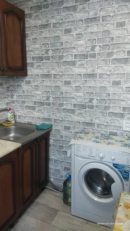 2х комн. квартира  с платной охраняемой парковкой во дворе