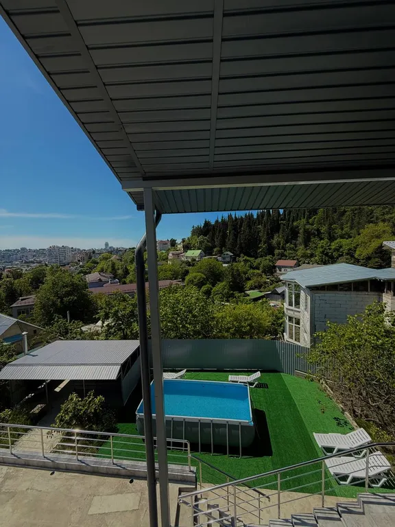 Коттедж с бассейном, спортзалом, барбекю в центре Сочи